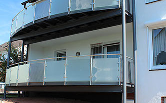 Balkon mit Rundung