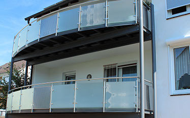Balkon mit Rundung